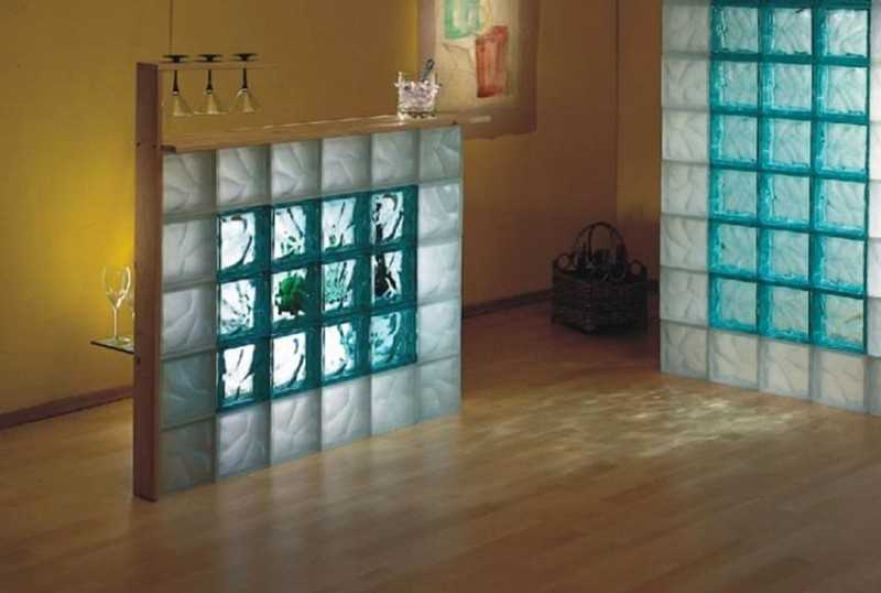 Применение стеклоблоков в интерьере и особенности монтажа материала