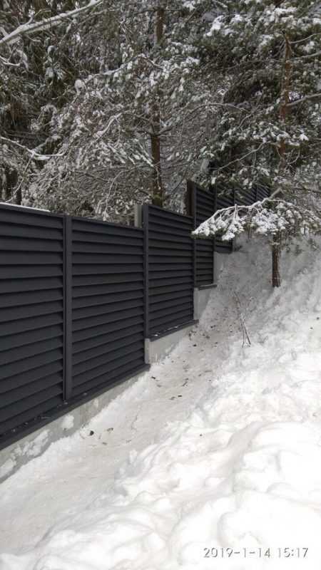 Можно ли ставить забор зимой — советы экспертов