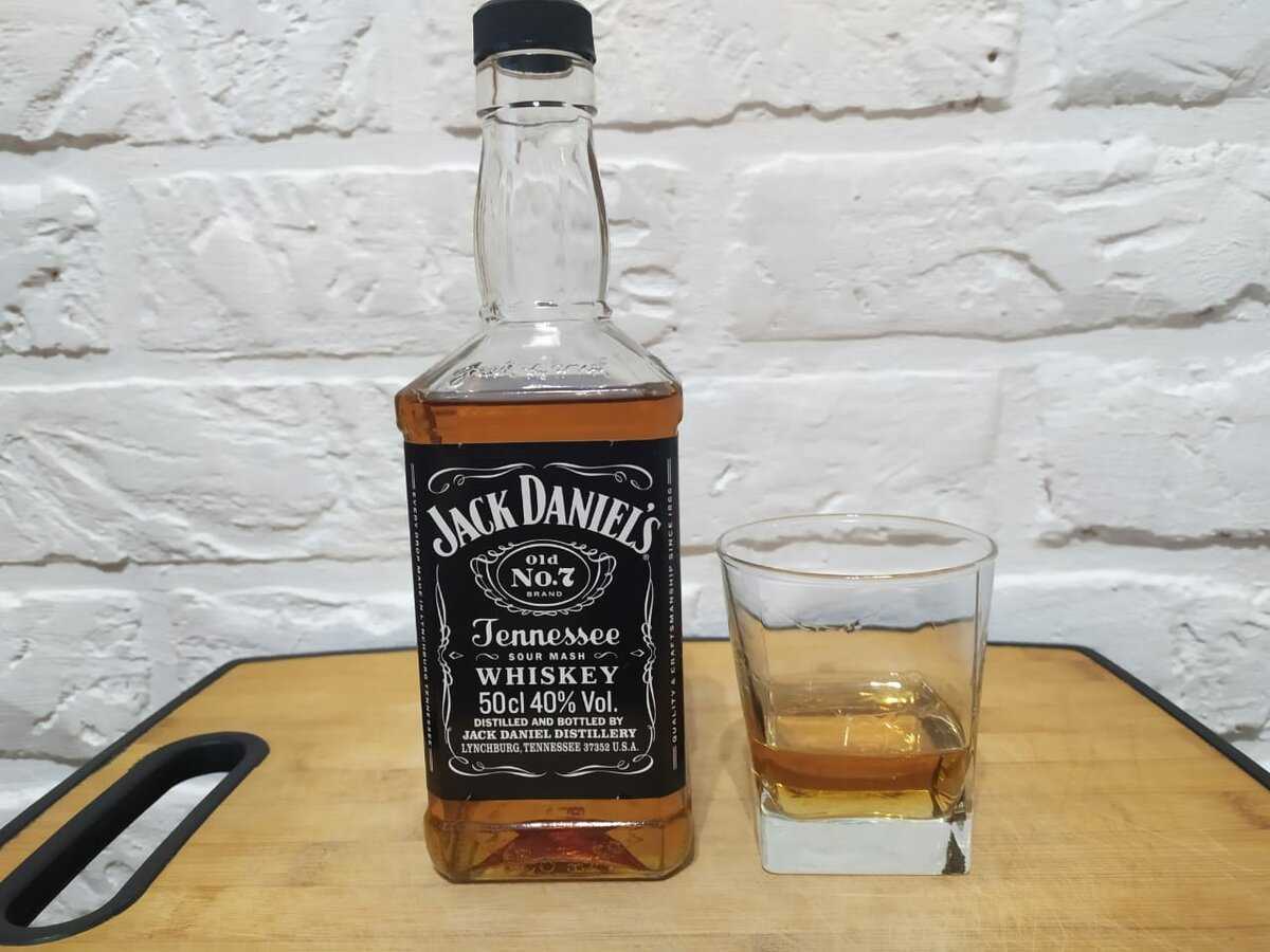 Its jacks. Виски Джек Дэниэлс, 0.7. Американские виски Джек Дэниэлс. Виски Джек Дэниэлс, 0.5. Виски Джек Дэниэлс 0.25.