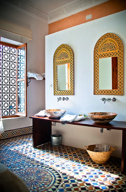 Марокканская плитка: калейдоскоп узоров в вашей ванной (45 фото)