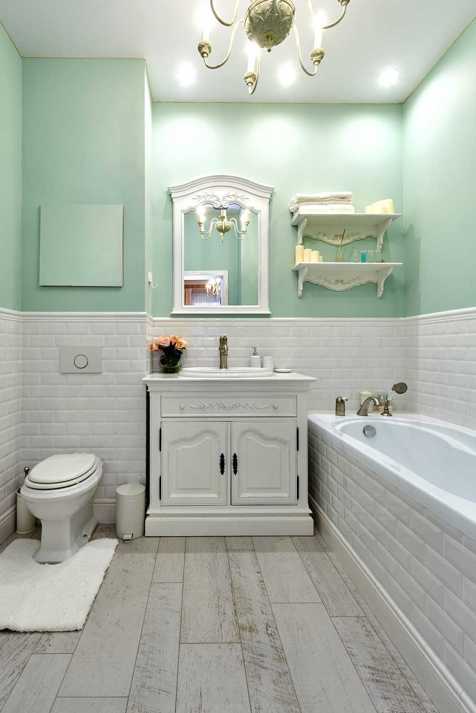 Интерьер ванной во французском стиле с золотом - 15 фото идей!