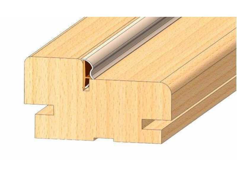 Уплотнитель для деревянных дверей: пазовый самоклеющийся для входной
