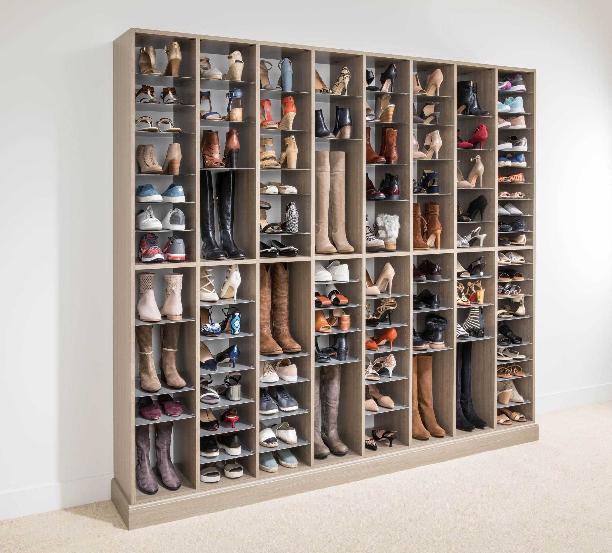 7 идей хранения обуви в шкафу, если мало места