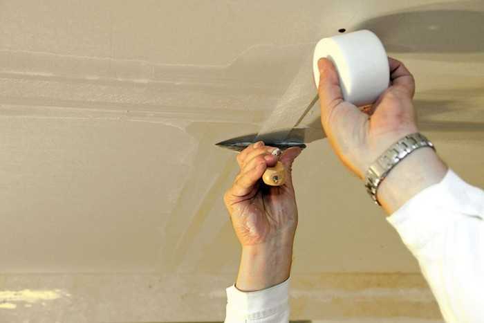 Отделка стен и потолка из гипсокартона под покраску: нанесение шпаклевки