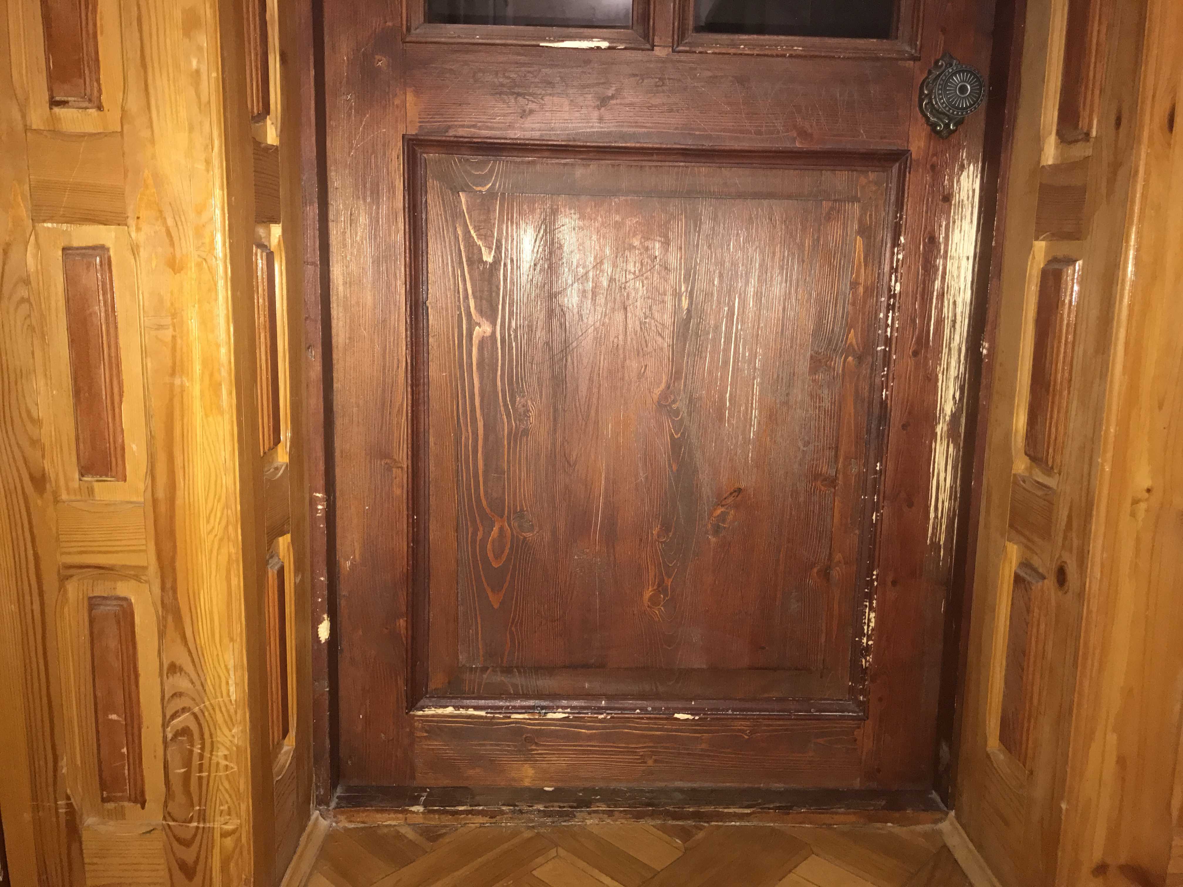 Секреты реставрации деревянных дверей своими руками