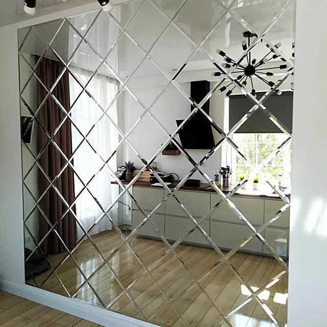 Мебель с зеркальными вставками: оригинальное применение в интерьере