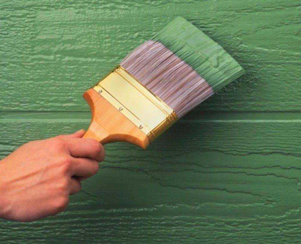 Покрасить шпонированную дверь: правила покраски