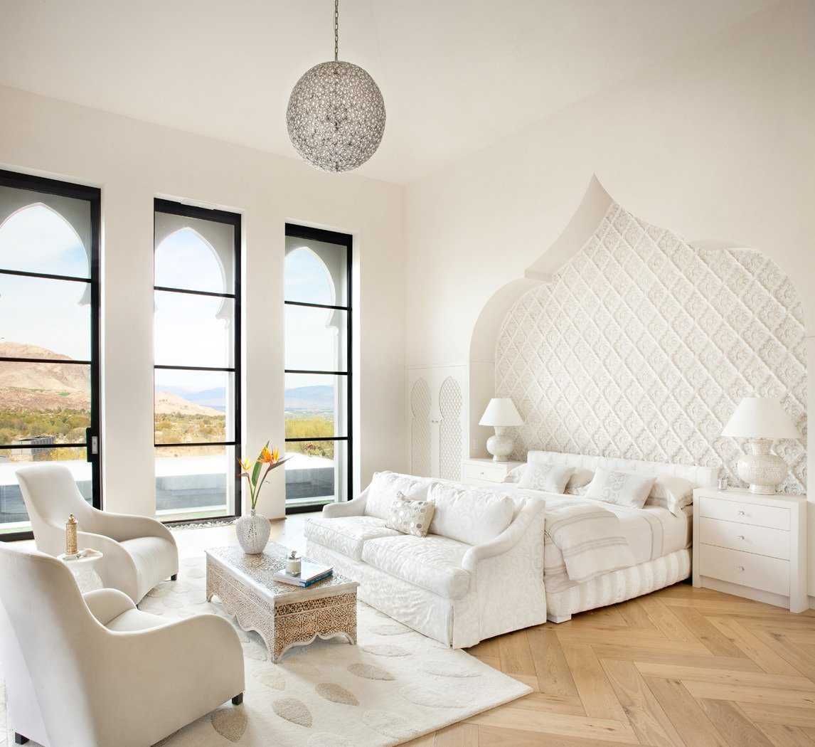 Идеи дизайна квартиры в белом цвете с фото